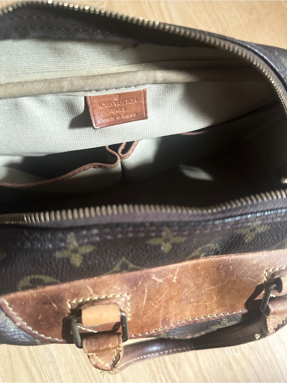 Louis Vuitton Monogram Canvas Men’s Briefcase in Brown - Picture 5 of 5